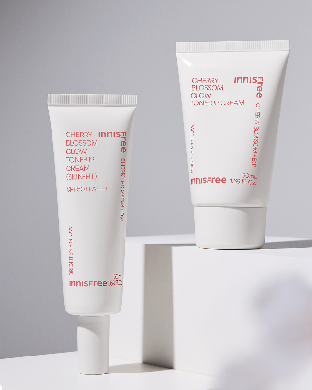 [Innisfree] Тональный крем Dewy glow - с цветками вишни Чеджу 50 мл