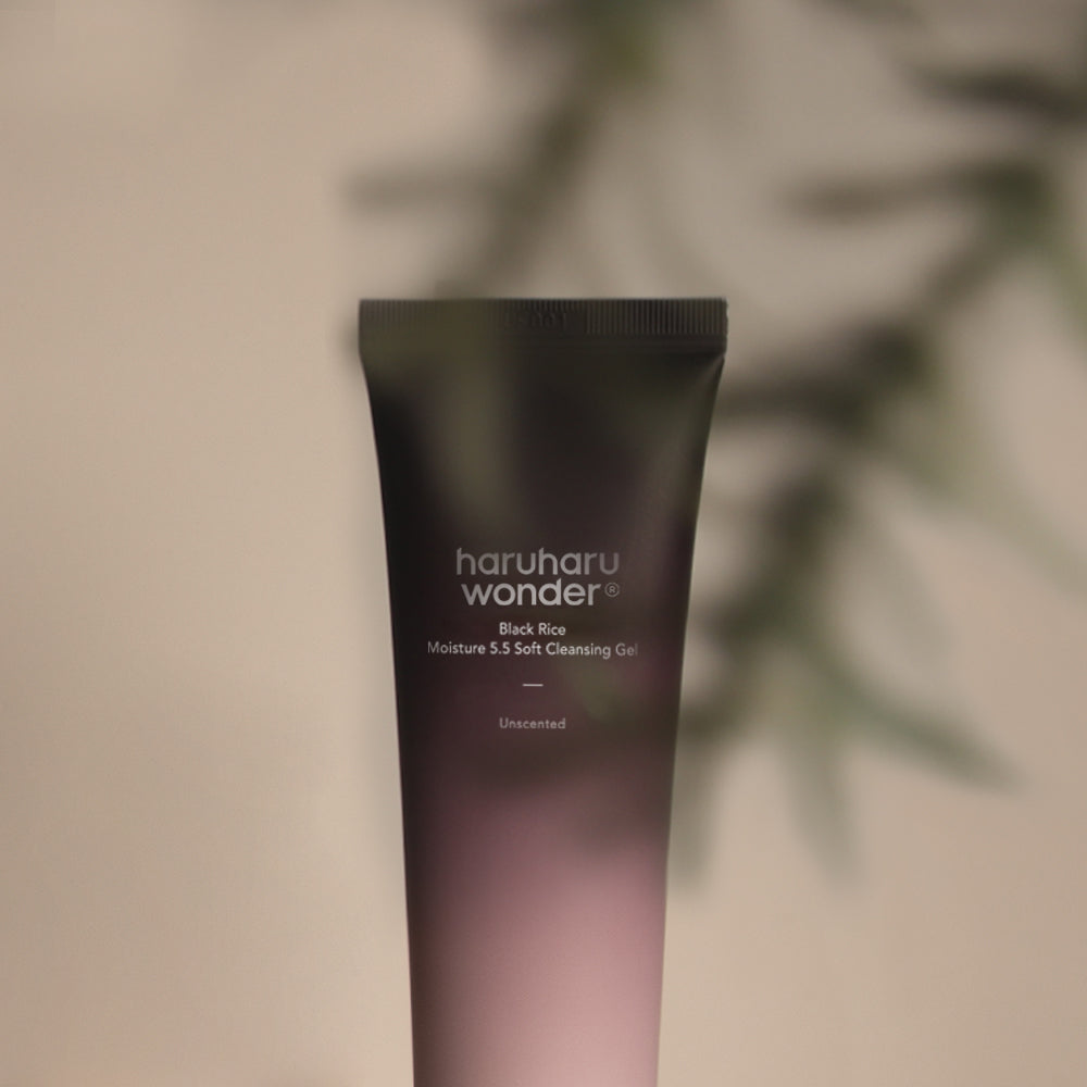 [Haruharuwonder] Мягкий очищающий гель Black Rice Moisture 5.5 100 мл