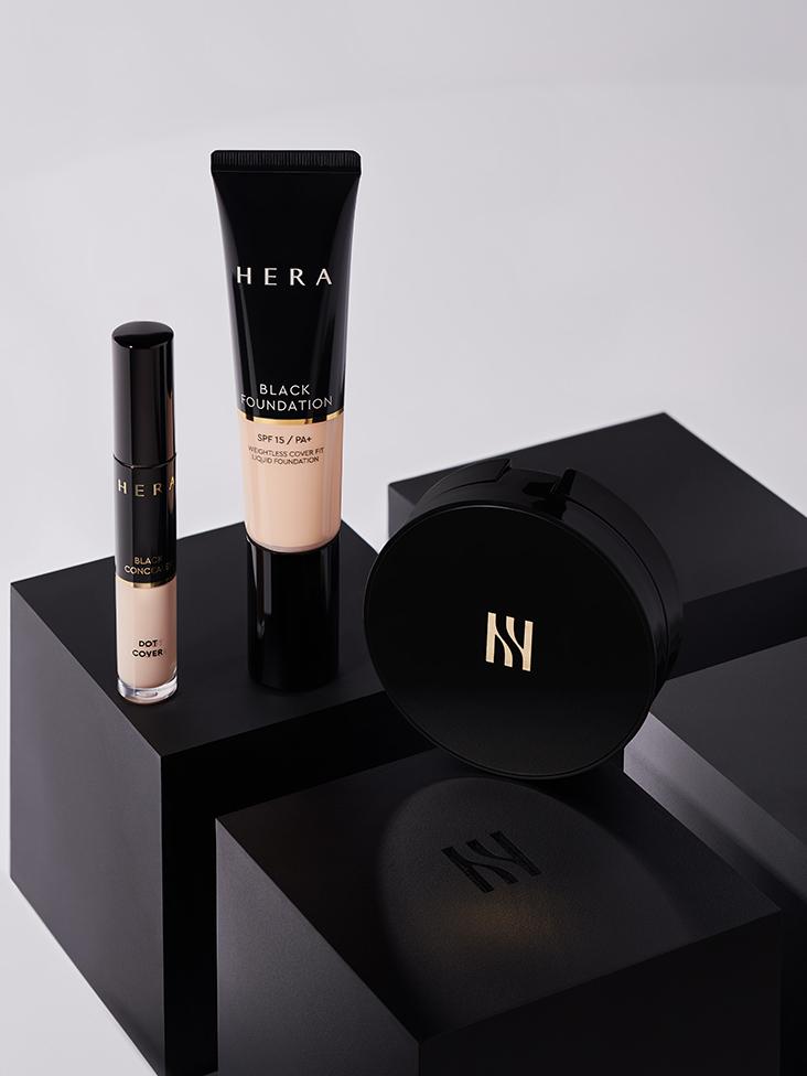 [Hera] ЧЕРНЫЙ КУШОН SPF 34 / PA++ - № 25N1 AMBER 15 г x 2 шт.